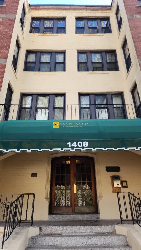 Photo 9 of Commonwealth Ave. Unit 6 [NO ADS]