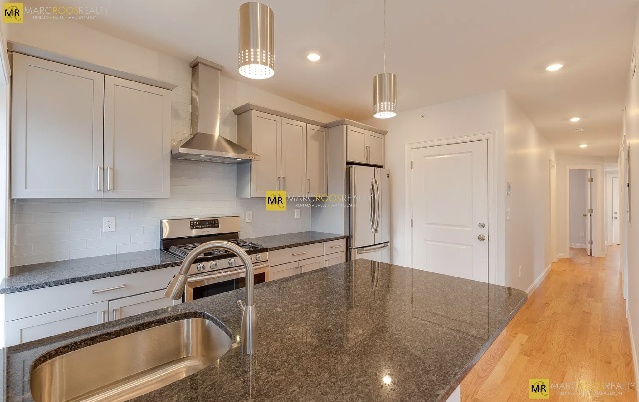 Photo 3 of 15 Kenilworth Unit 3