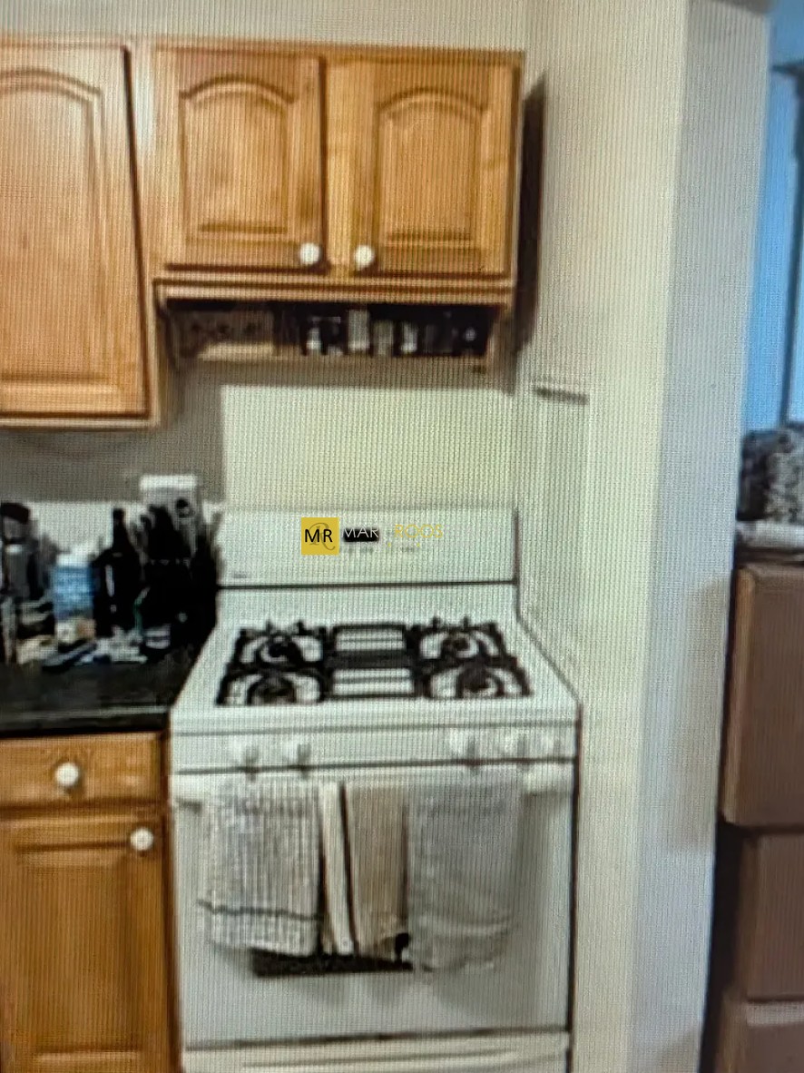 Photo 5 of Laurel St. Unit 1