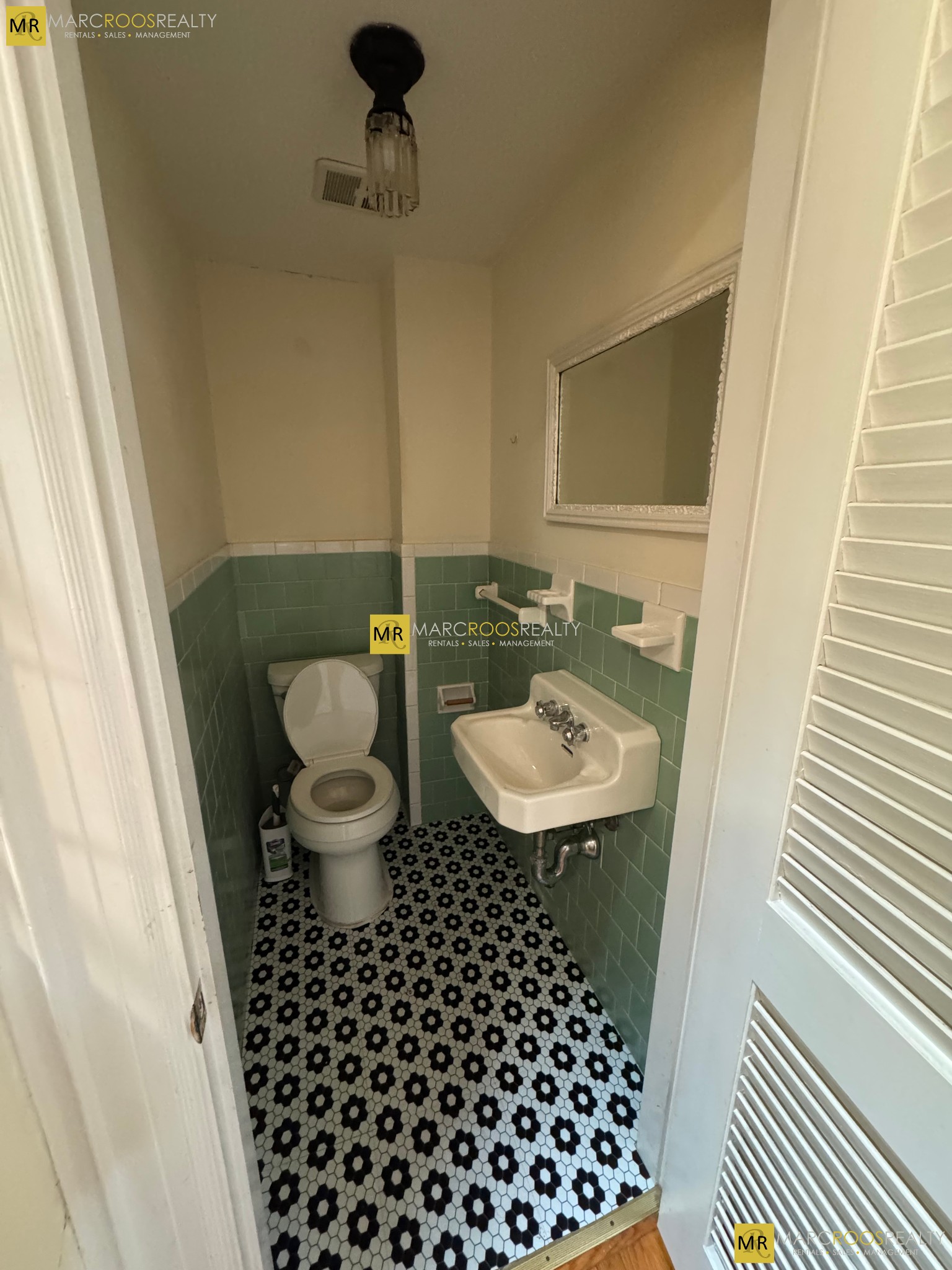 Photo 4 of Beacon St. Unit 2