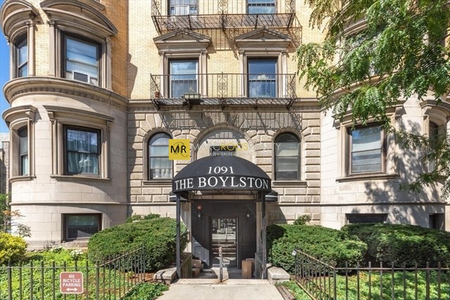 Photo 10 of Boylston St. Unit 6 [NO ADS]
