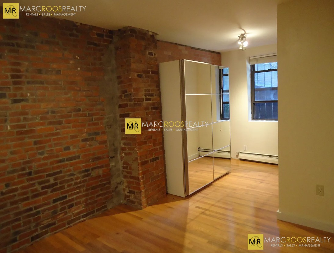 Photo 3 of 601 Tremont St. Unit 1