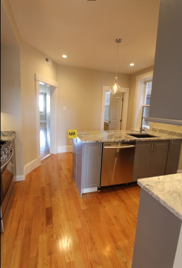 Photo 2 of Frankfort St. Unit 3