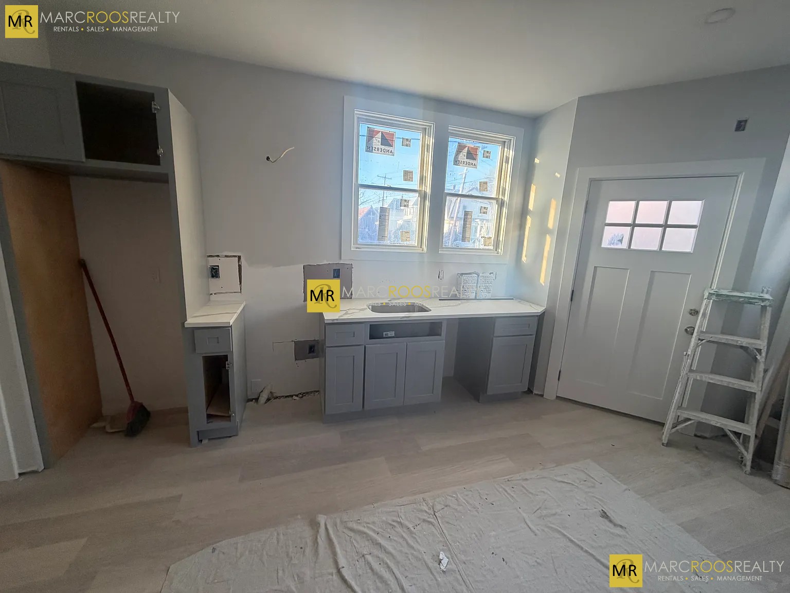 Photo 3 of Winthrop St. Unit [NO ADS]