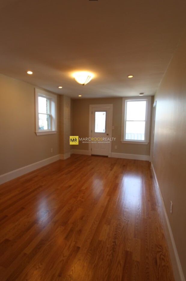 Photo 3 of Frankfort St. Unit 3