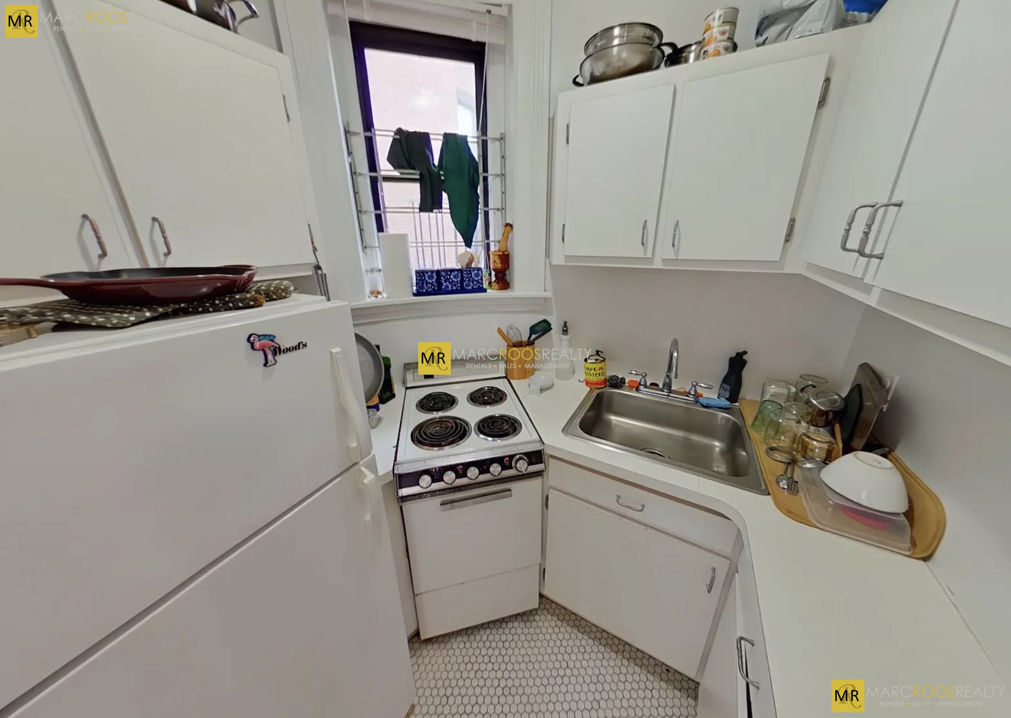 Photo 6 of 27 1/2 Massachusetts Ave. Unit 3