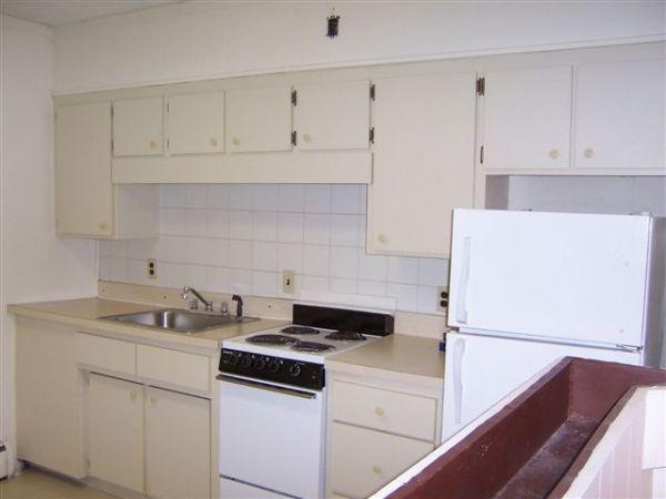 Studio bed, 1 bath apartment for rent at 252 Tappan St Unit 1, Brookline Hills — photo 4 of 4