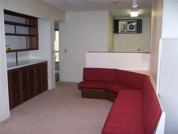 Studio bed, 1 bath apartment for rent at 252 Tappan St Unit 1, Brookline Hills — photo 2 of 4