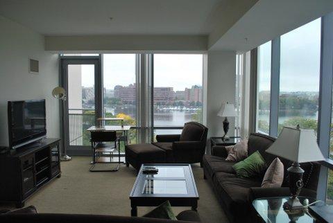 2 bed, 2 bath apartment for rent at 10 Emerson Pl, Boston
