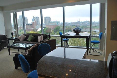 2 bed, 2 bath apartment for rent at 10 Emerson Pl, Boston — photo 3 of 7