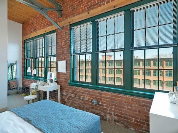 Studio bed, 1 bath apartment for rent at 185 Crescent St, Waltham