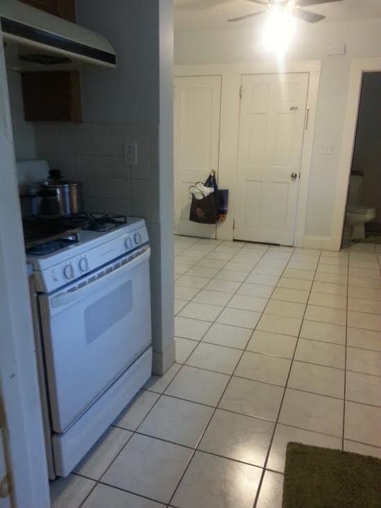 3 bed, 1.5 bath apartment for rent at 4 Athelstane Rd Unit 1, Newton — photo 3 of 12