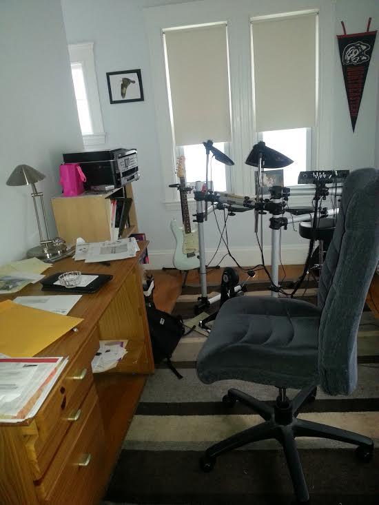 3 bed, 1.5 bath apartment for rent at 4 Athelstane Rd Unit 1, Newton — photo 9 of 12