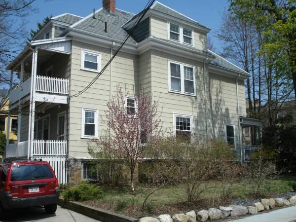 182 Babcock St, North Brookline