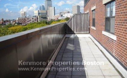 4 bed, 2 bath apartment for rent at 180 Shawmut Ave, South End — photo 4 of 8