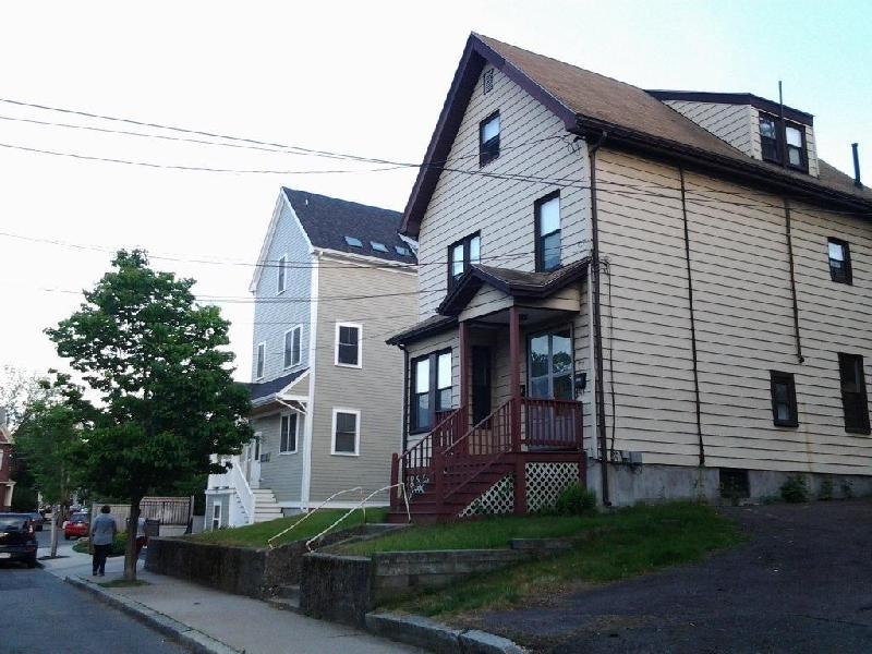 4 bed, 1.5 bath apartment for rent at 44 Harrington St Unit 1, Newtonville — photo 20 of 23