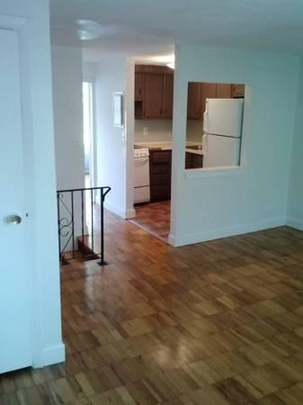 17 Boston St, South Boston