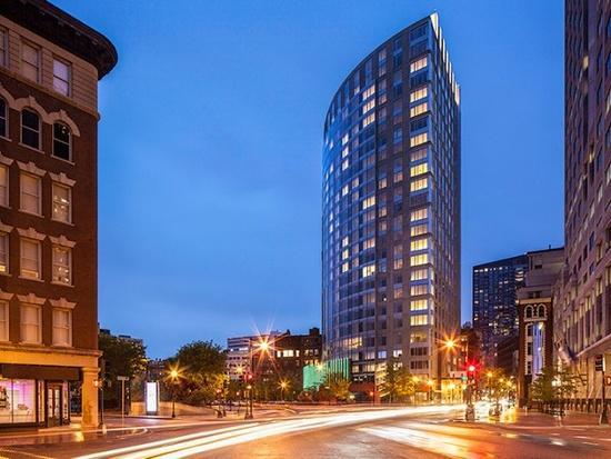 2 bed, 2 bath apartment for rent at 120 Kingston St, Chinatown