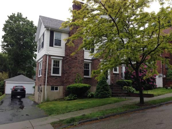 3 bed, 2 bath apartment for rent at 150 Robbins Rd Unit 2, Watertown — photo 22 of 23