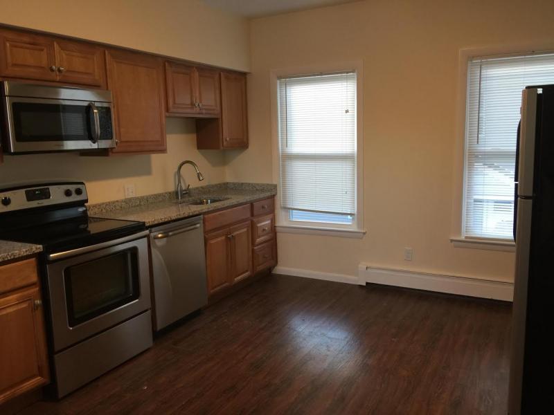 3 bed, 2.5 bath apartment for rent at 49 Harvard St Unit C, Waltham — photo 2 of 10