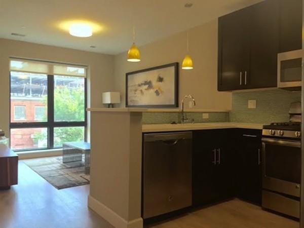 Studio bed, 1 bath apartment for rent at 33 Rogers St, East Cambridge — photo 4 of 4