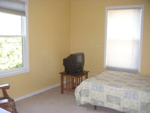 27R Albion St, Somerville