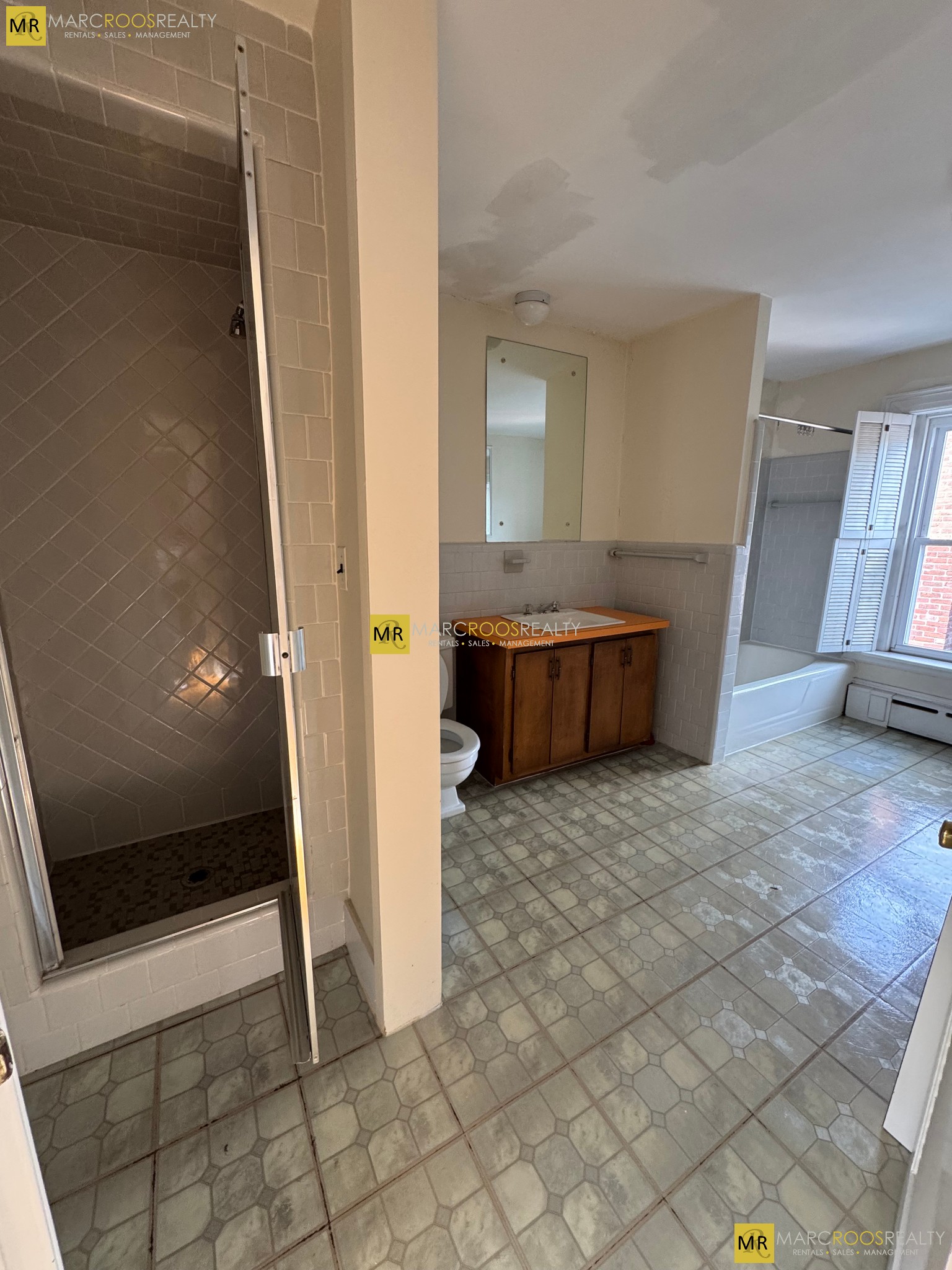 Photo 16 of Beacon St. Unit 2