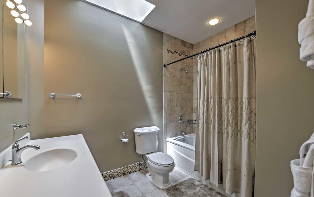 2 bed, 2 bath apartment for rent at 230 Marlborough St Unit 4, Back Bay — photo 20 of 25