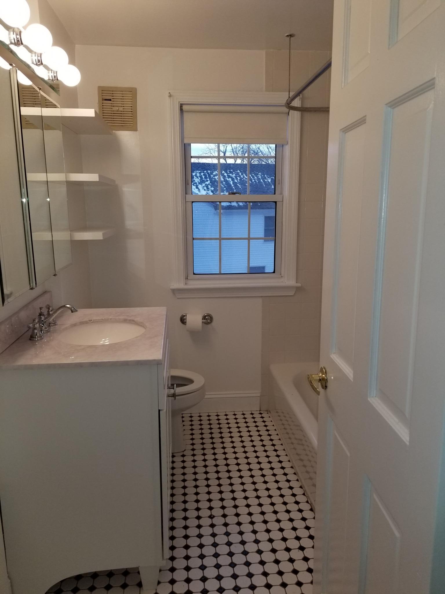 2 bed, 1 bath apartment for rent at 179 Newtonville Ave Unit 2, Newton — photo 5 of 12