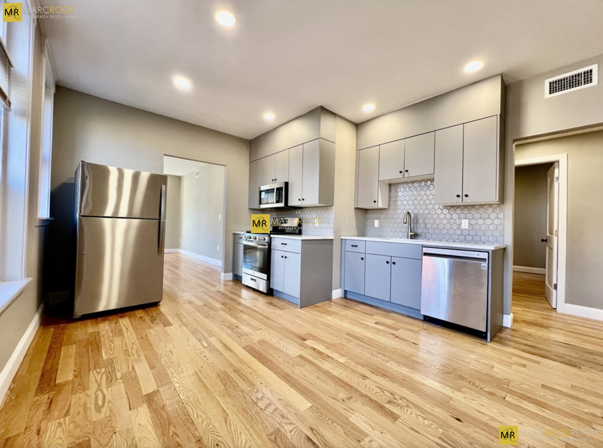 Beacon St. Unit 2, Boston
