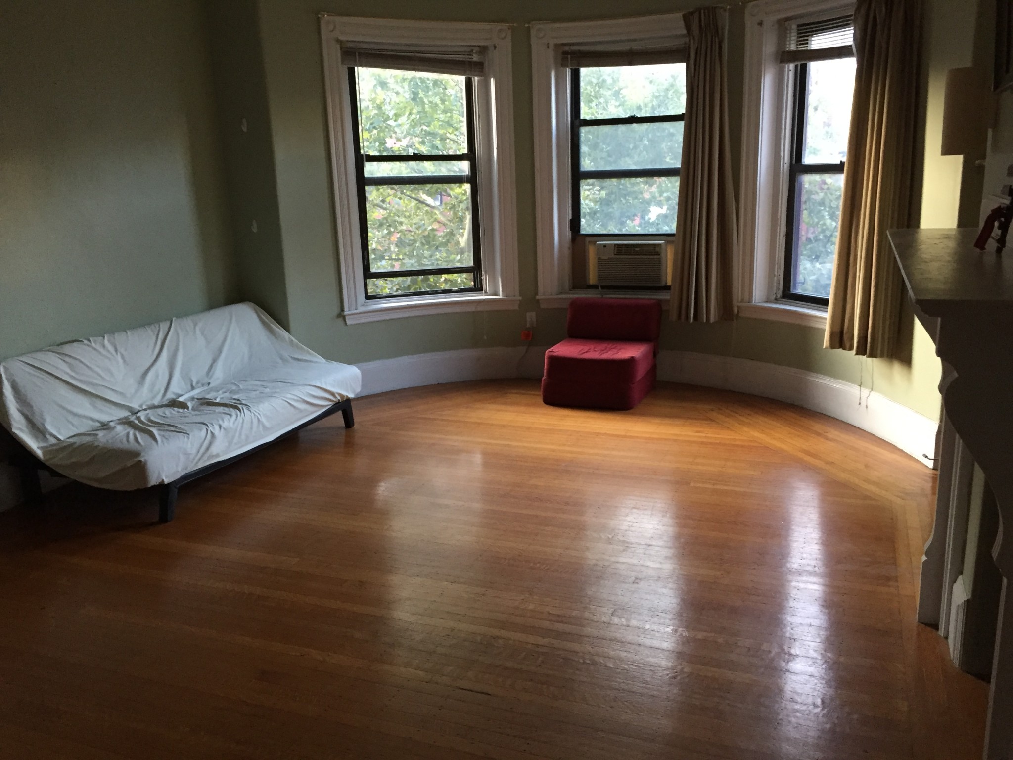 Photo 6 of 429 Marlborough St. Unit 3B