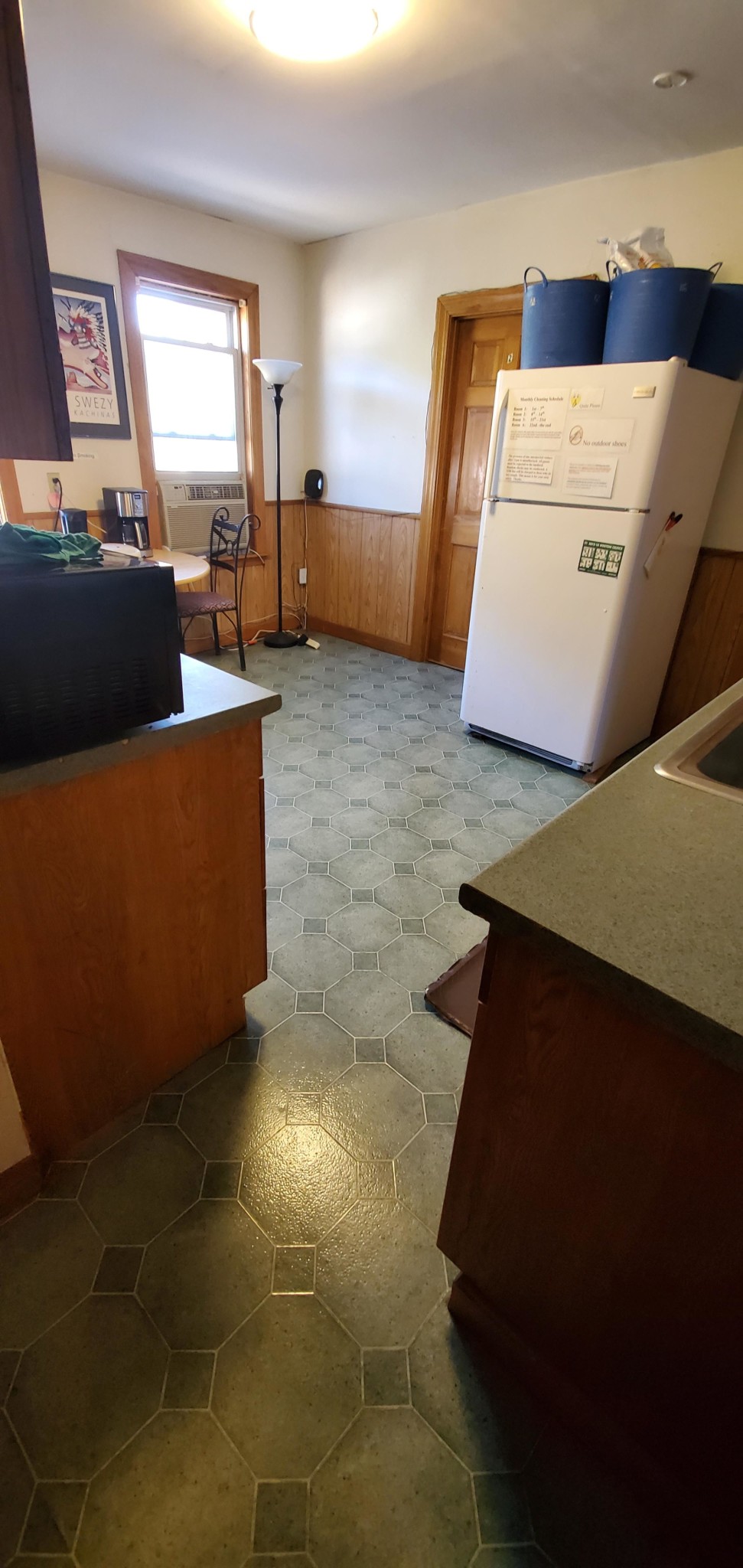 3 bed, 1 bath apartment for rent at 6 Smythe St Unit 1, Brookline Village — photo 4 of 6