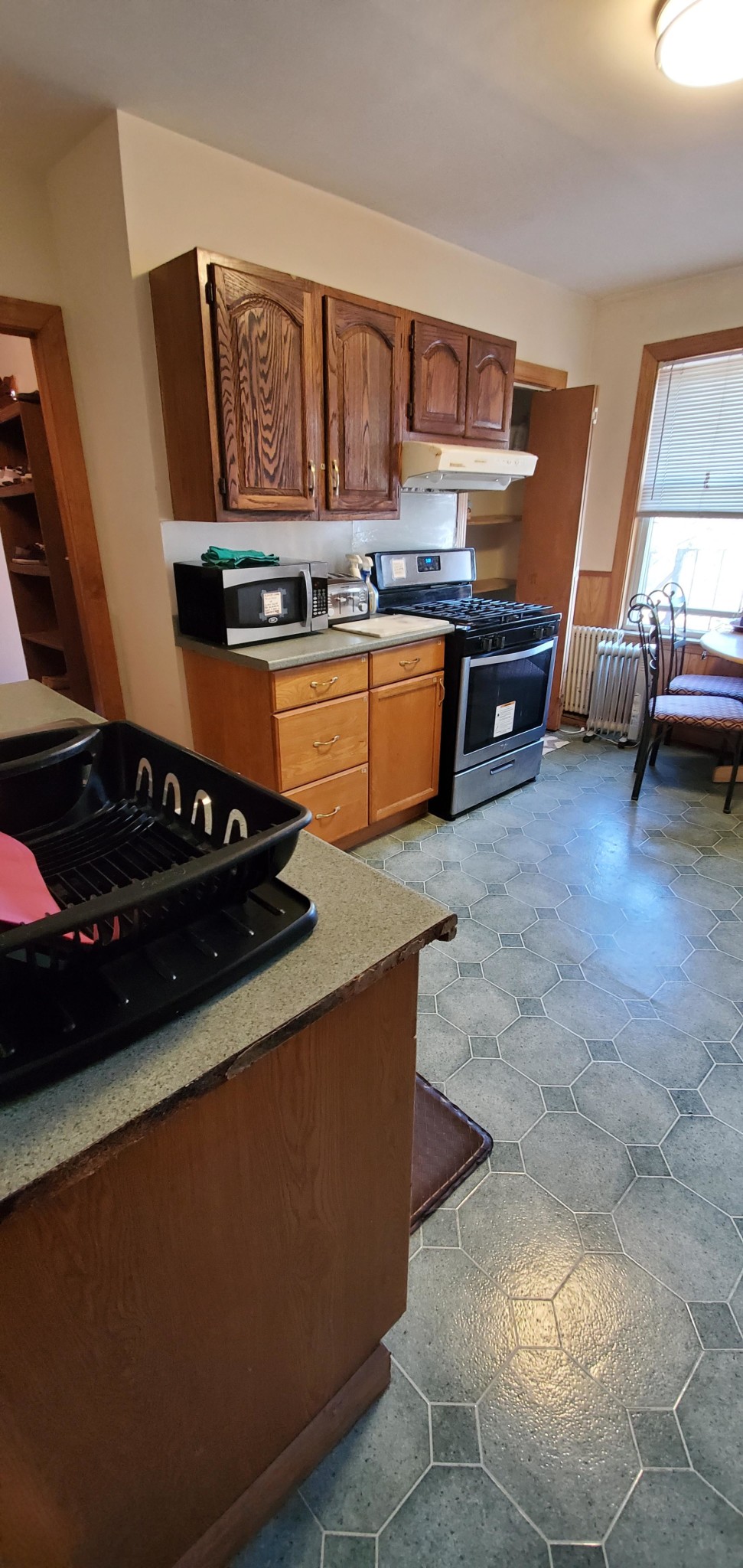 3 bed, 1 bath apartment for rent at 6 Smythe St Unit 1, Brookline Village