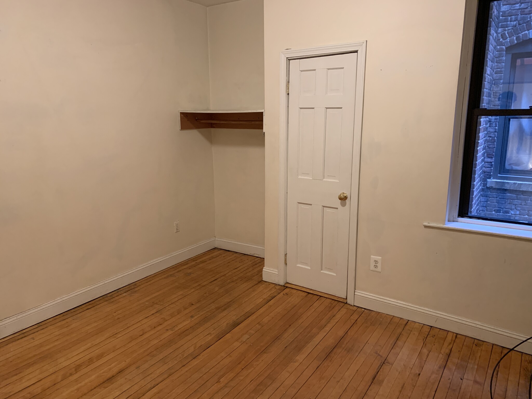Studio bed, 1 bath apartment for rent at 55 Burbank St Unit 6, Fenway — photo 4 of 8