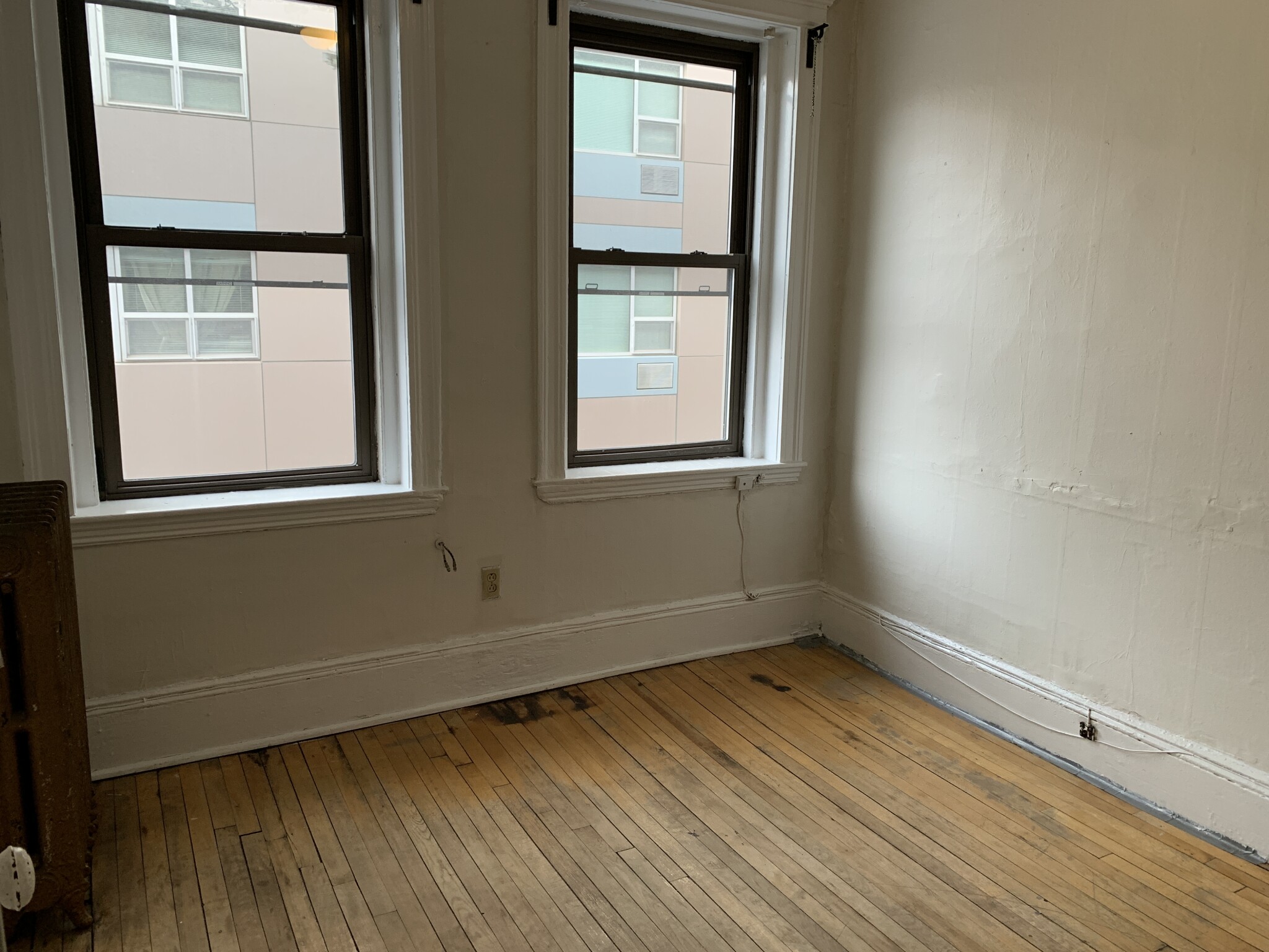 55 Burbank St, Fenway