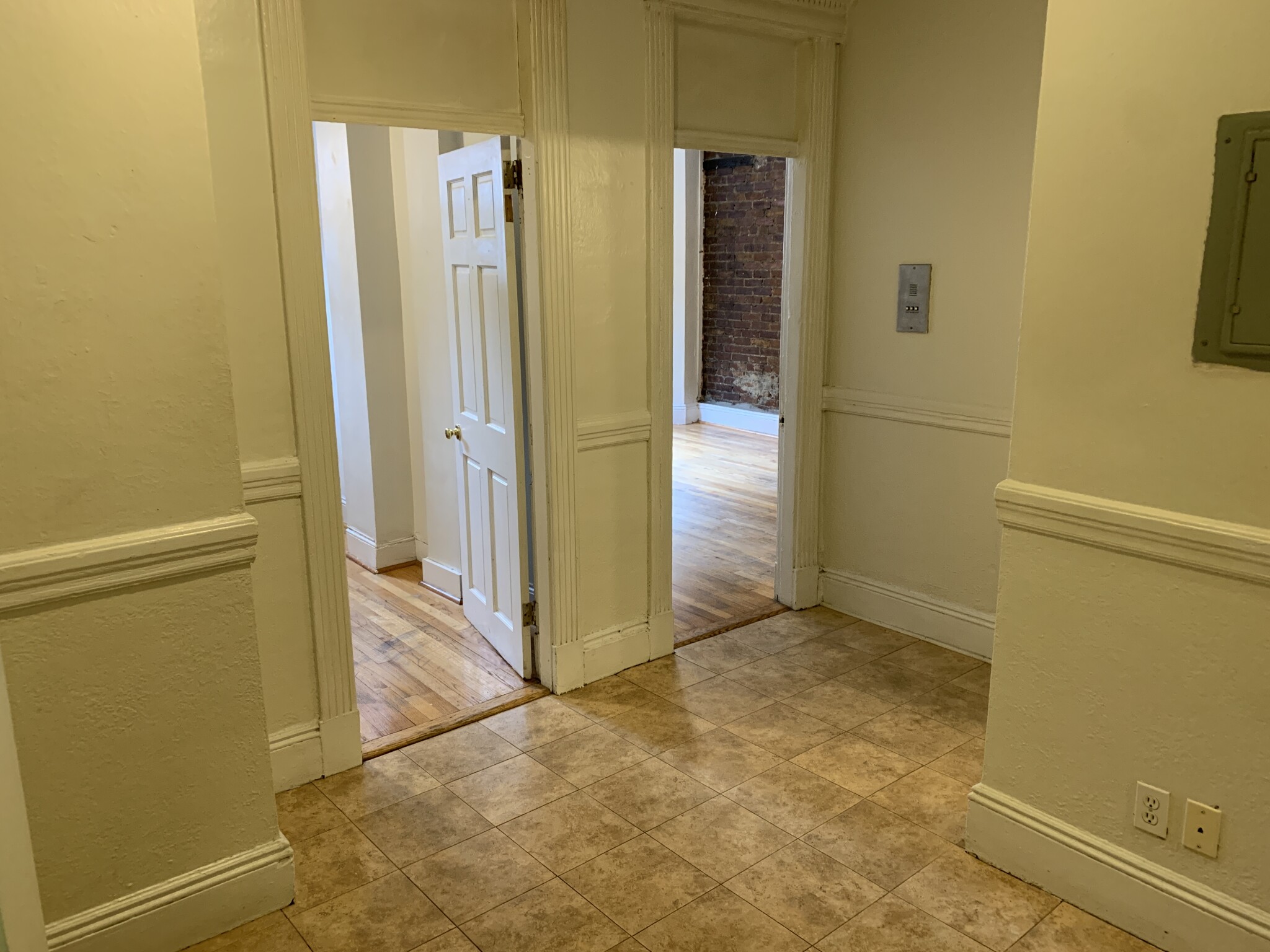 1 bed, 1 bath apartment for rent at 59 Burbank St Unit 1, Fenway — photo 13 of 21