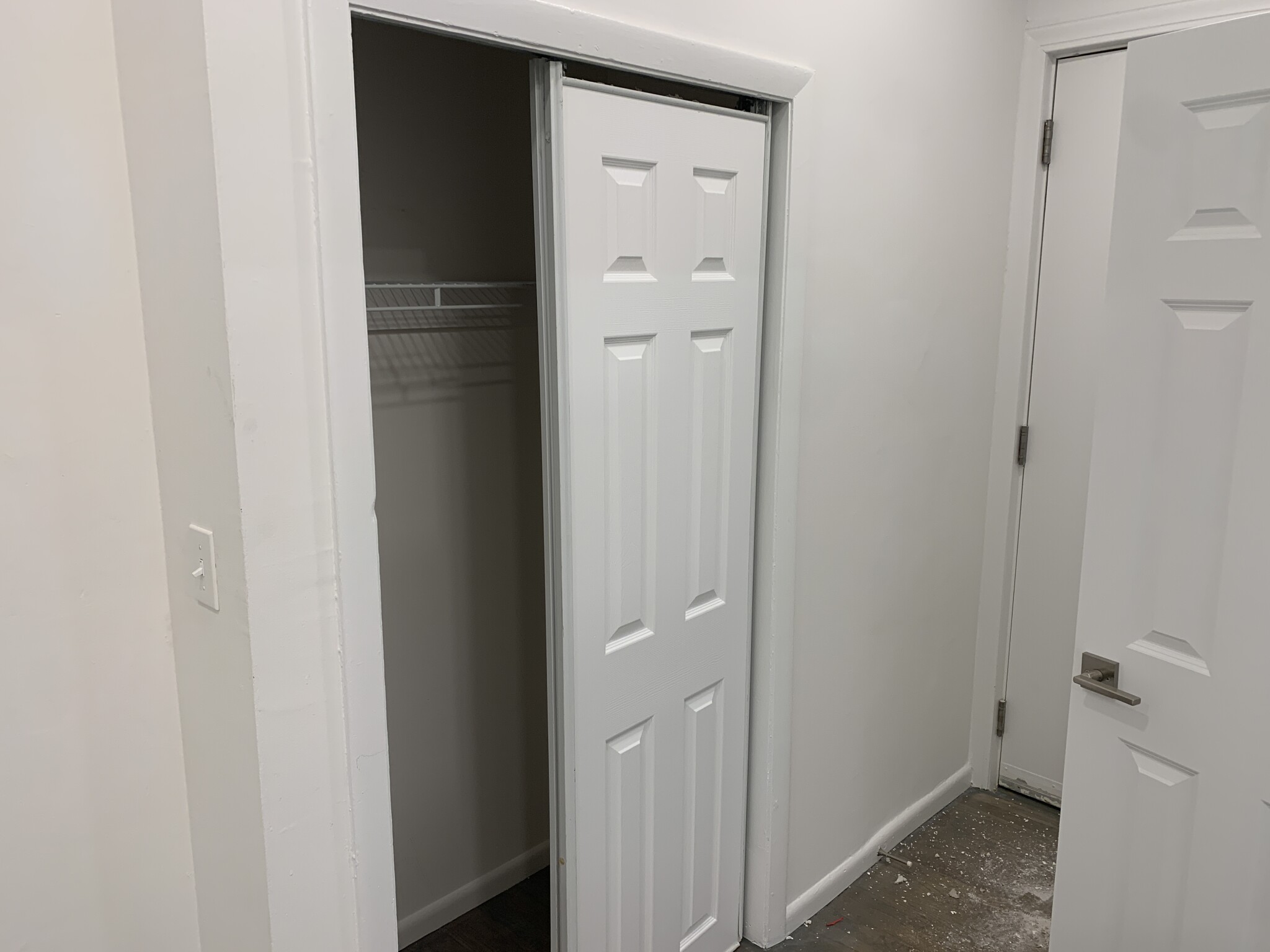 Photo 4 of 270 Newbury St. Unit 1