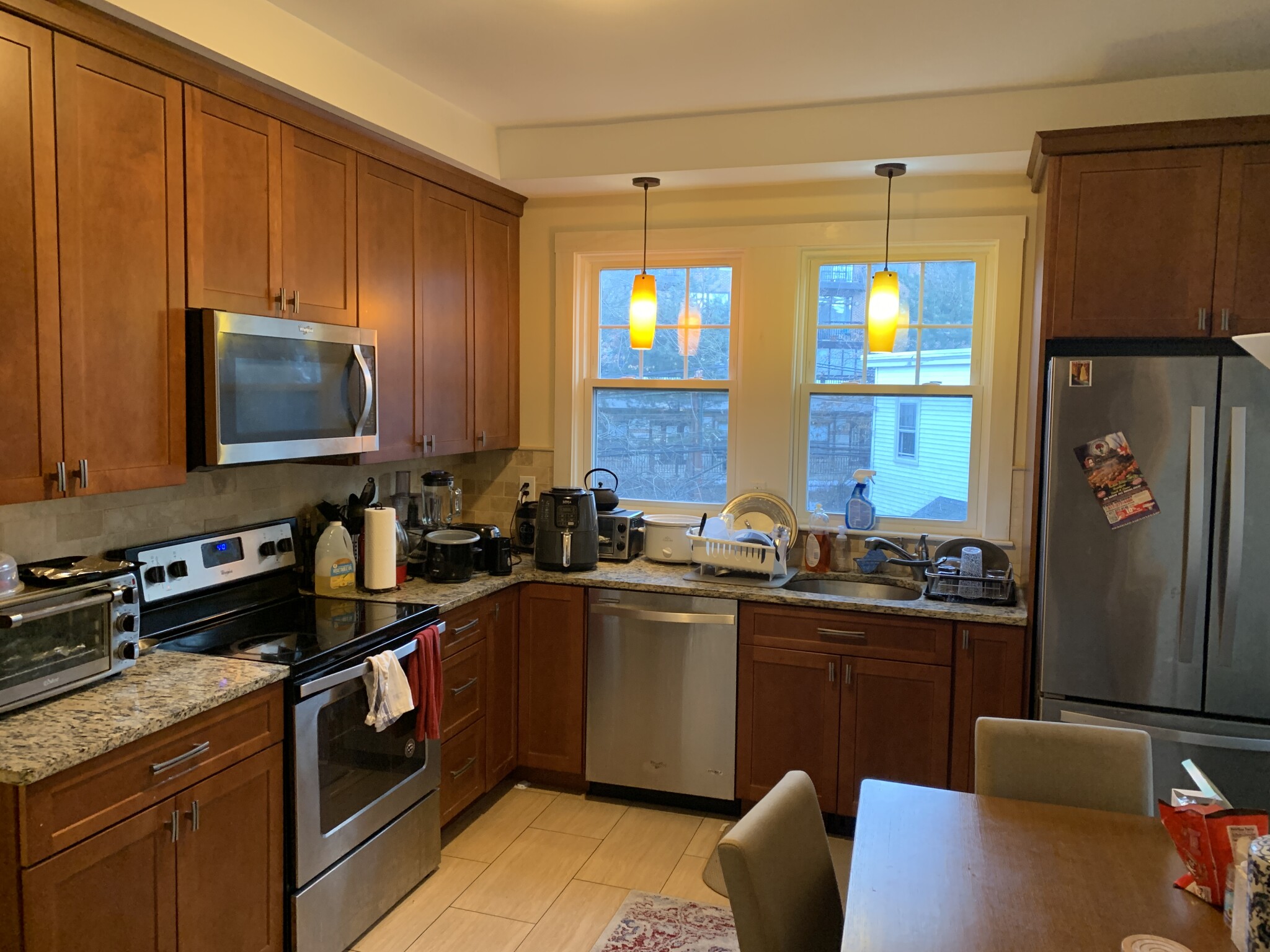 4 bed, 2 bath apartment for rent at 6 Elm St Unit 2, Brookline — photo 3 of 22
