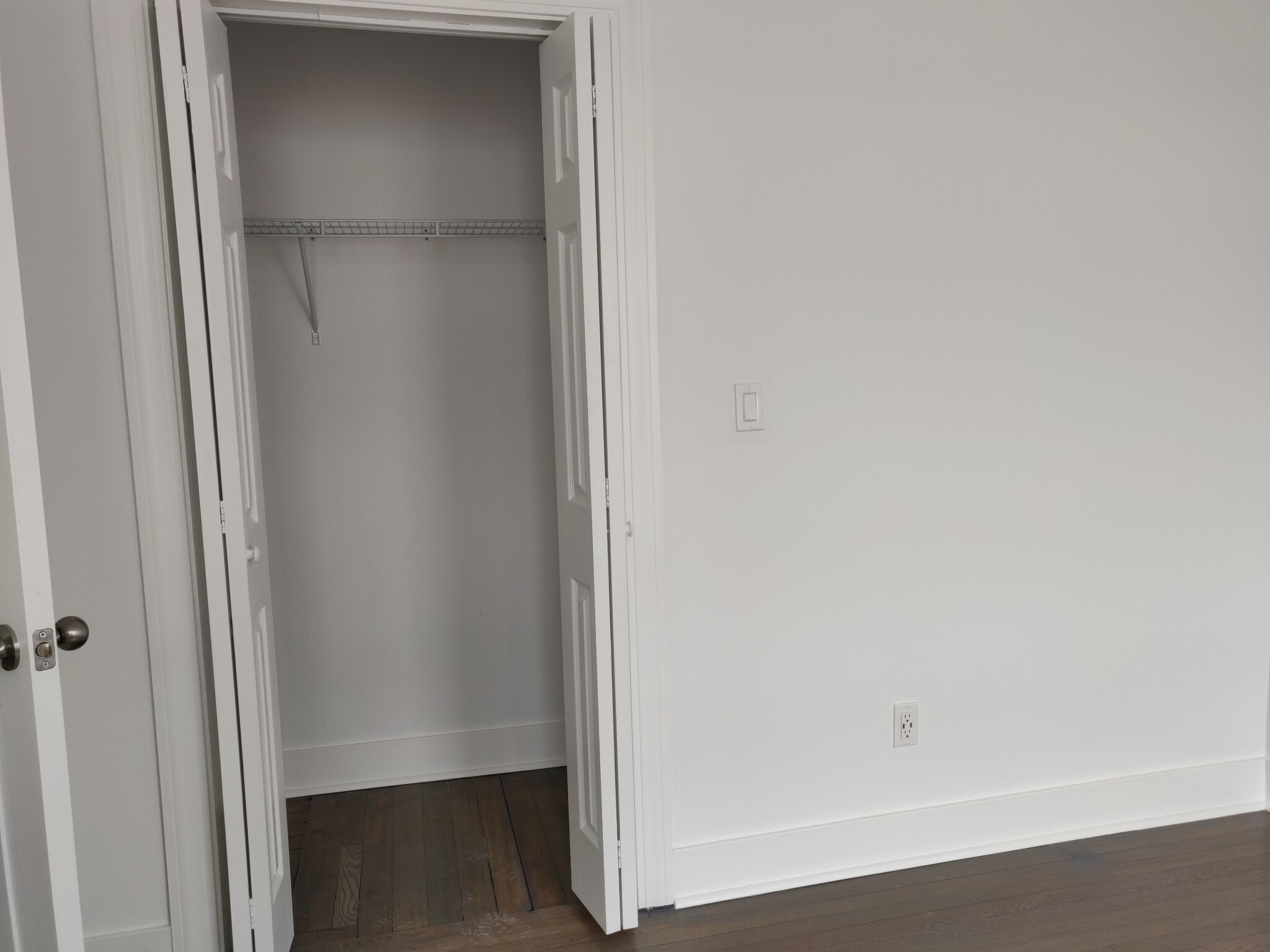 Photo 6 of 11 Queensberry St. Unit 39