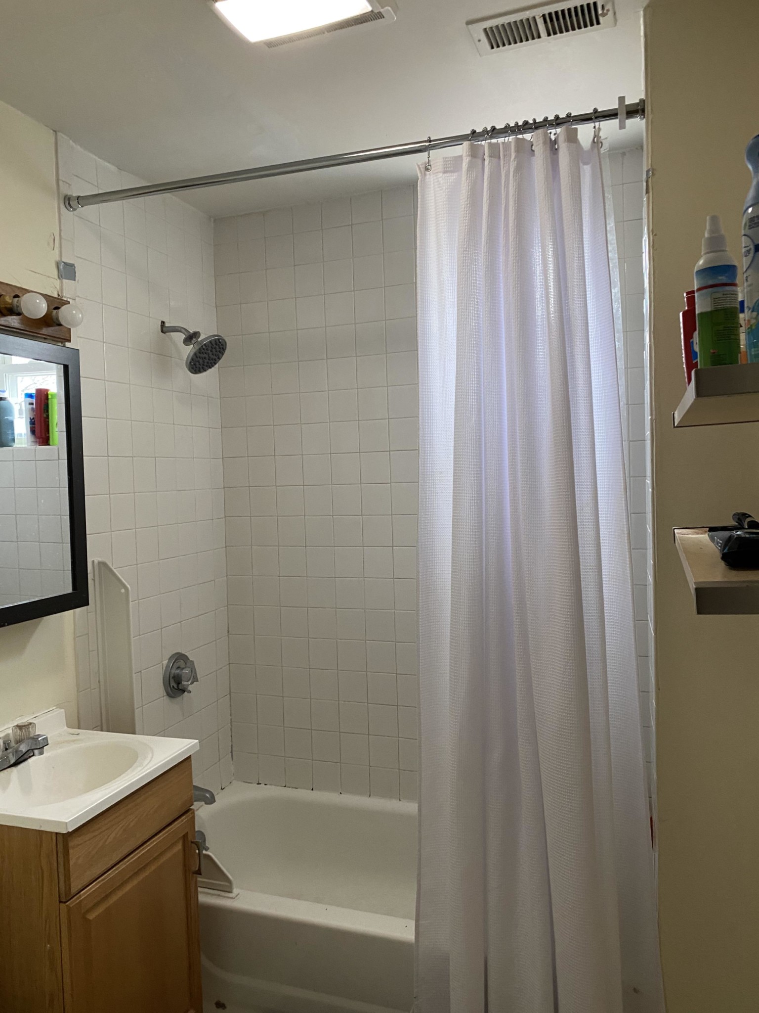 227 Roxbury St, Roxbury