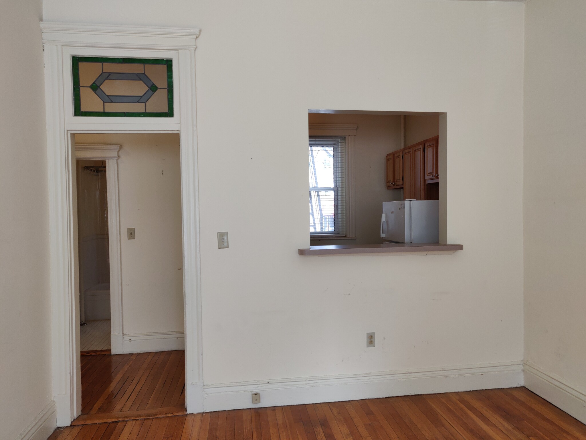 Photo 3 of 120 Peterborough St. Unit 4