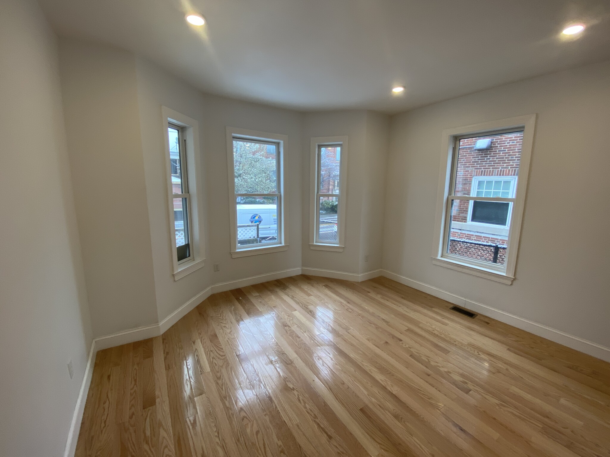 2 bed, 1 bath apartment for rent at 141 Prospect St Unit 1, Cambridge — photo 2 of 15