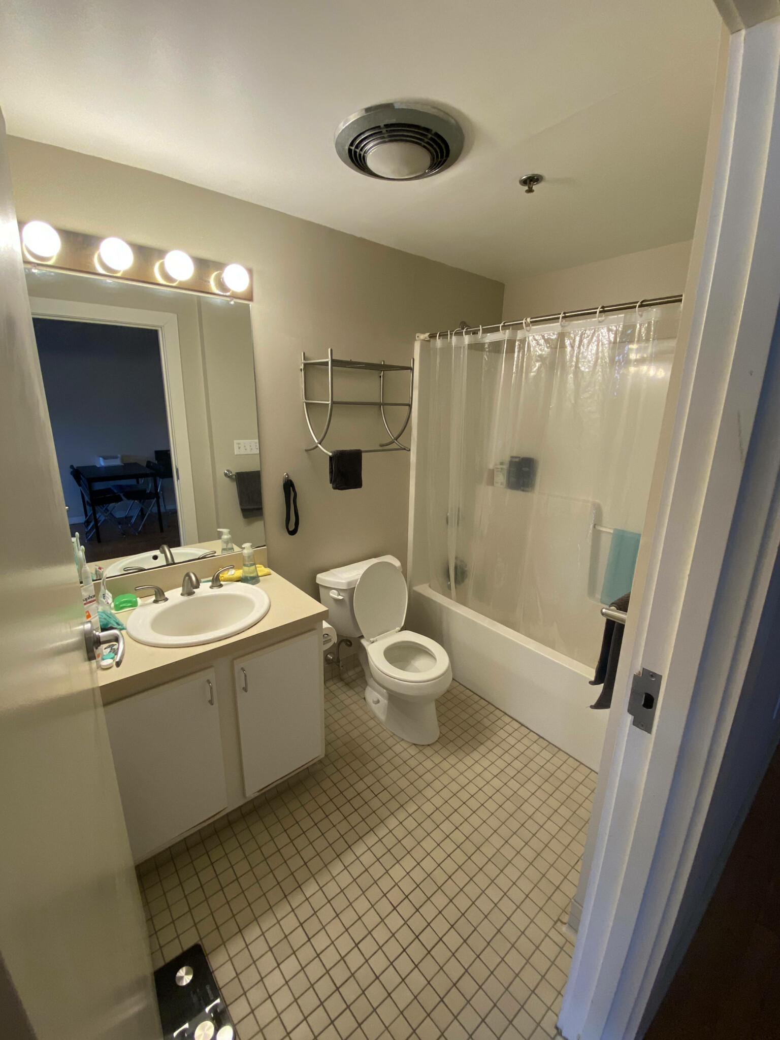 2 bed, 2 bath apartment for rent at 534 Commonwealth Ave Unit 5E, Fenway — photo 11 of 12