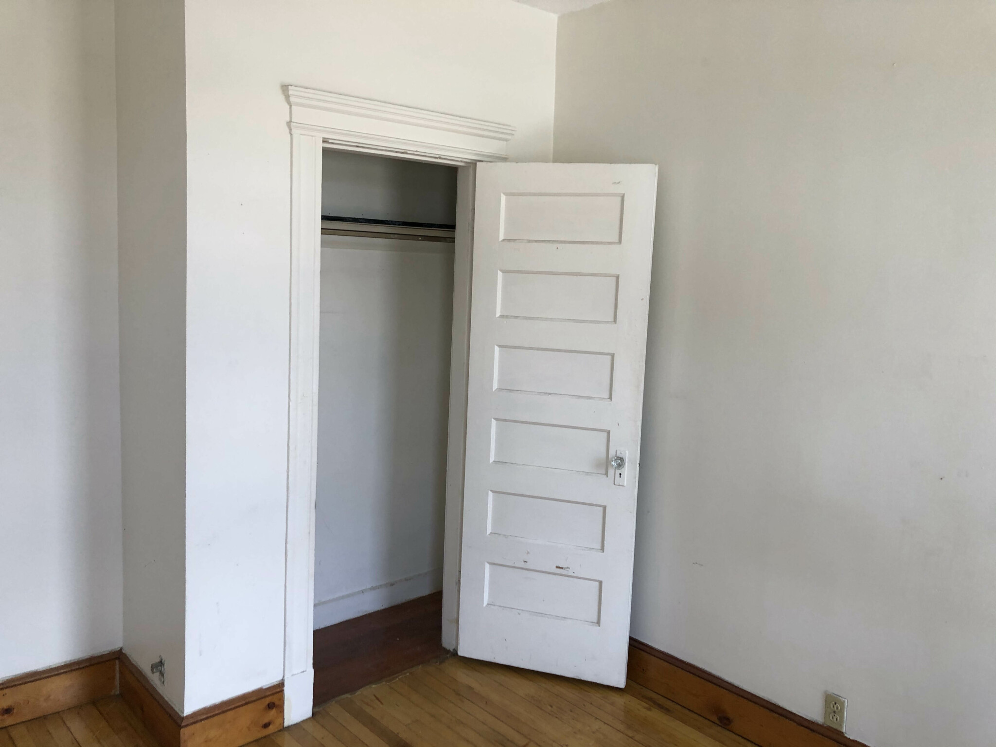 1905 Beacon St, Brookline