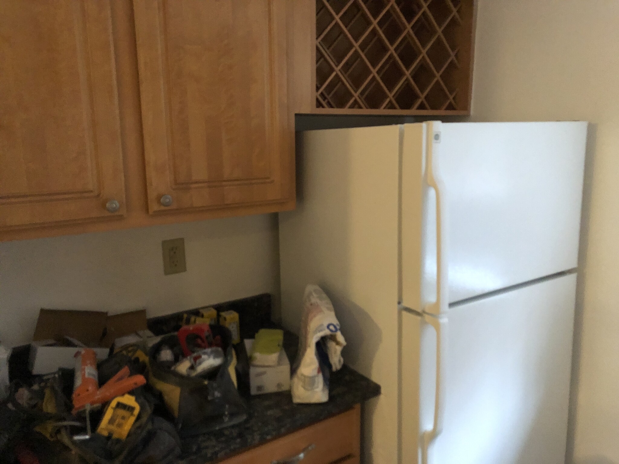 Photo 4 of 16 Queensberry St. Unit B
