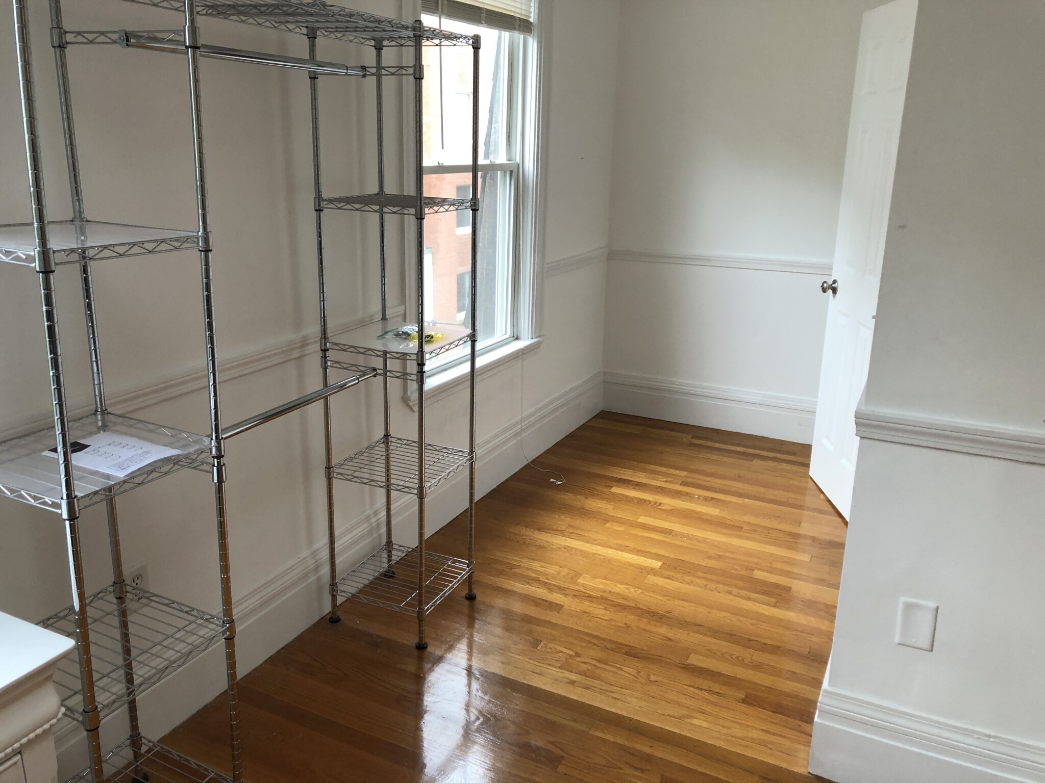Photo 9 of 254 Newbury St. Unit 5