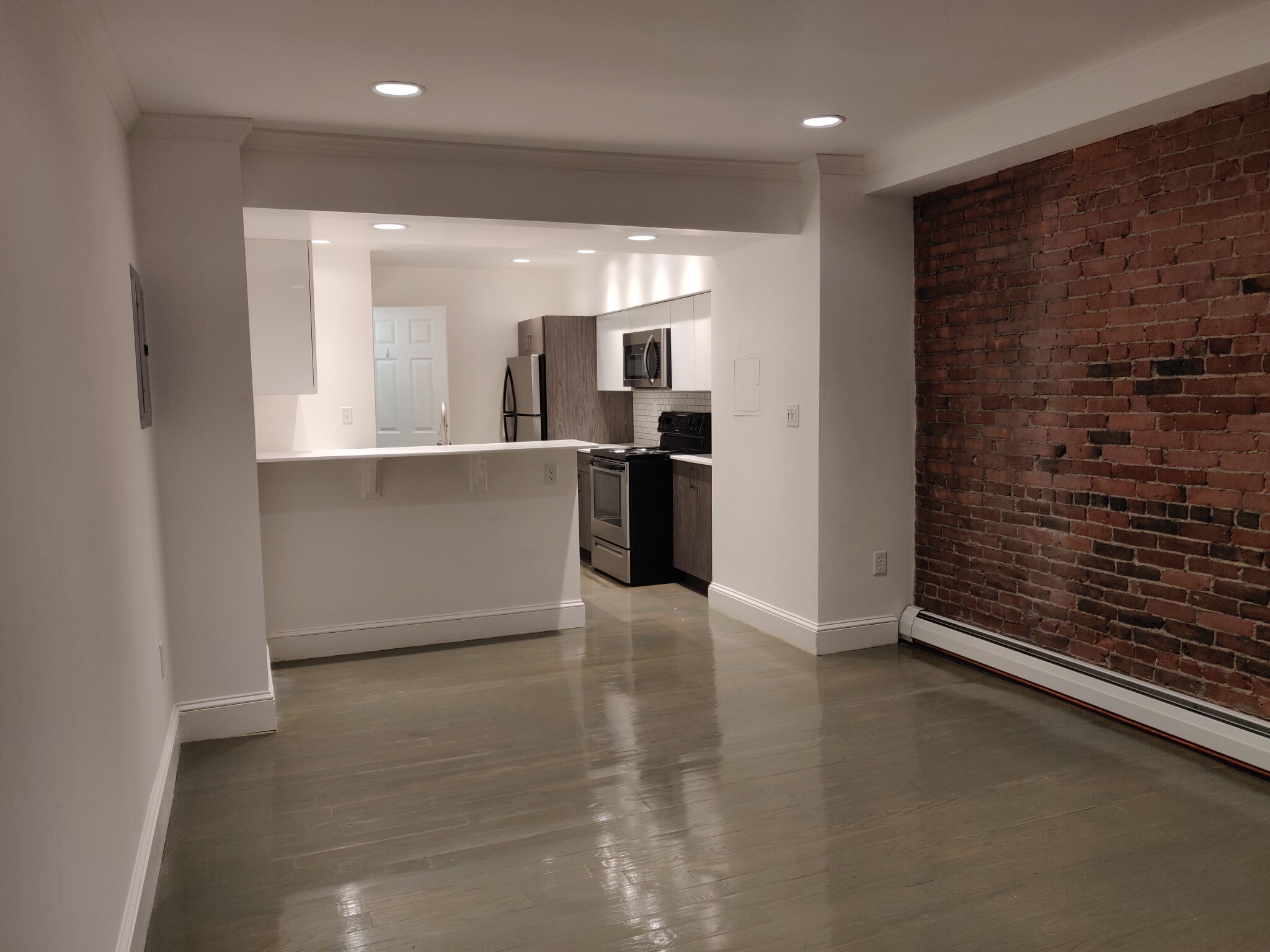 Photo 5 of 127 Saint Botolph Unit 9