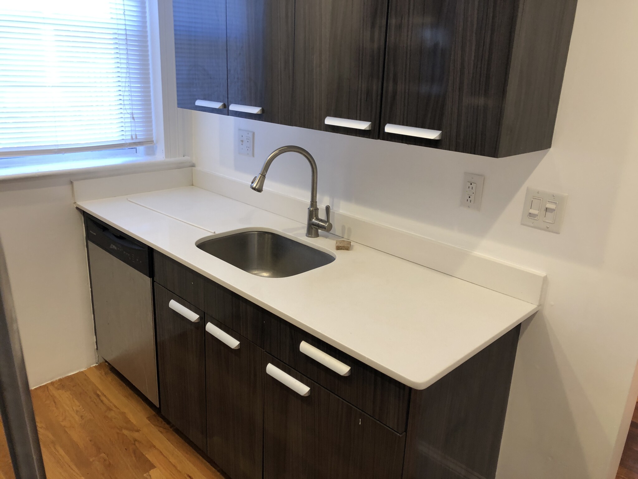 Photo 2 of 107 Queensberry St. Unit 15