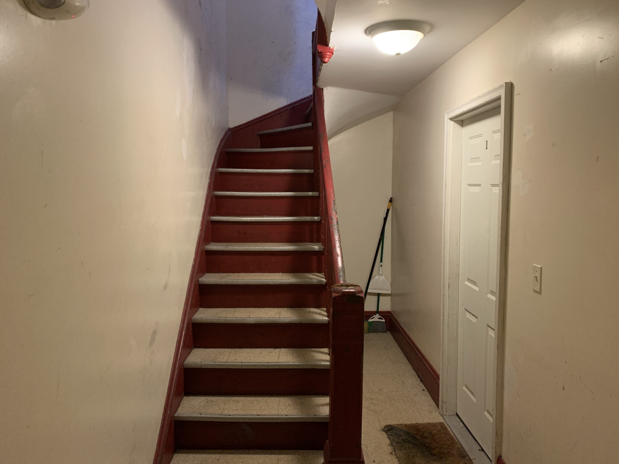 3 bed, 1 bath apartment for rent at 104 Hammond St Unit 3, South End — photo 16 of 19