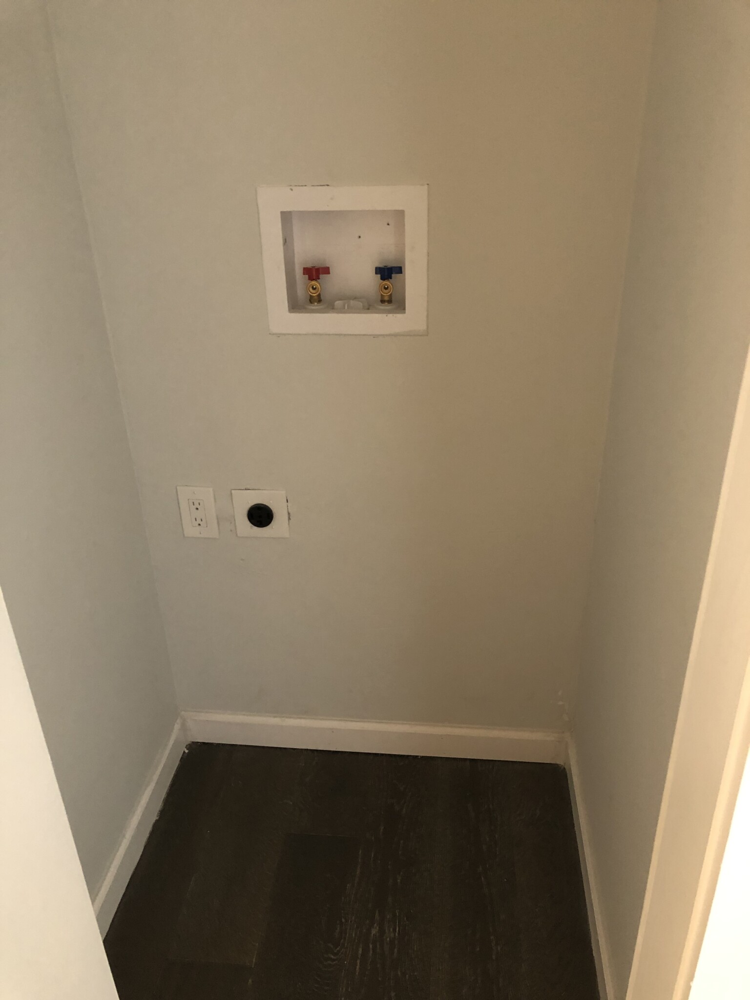Photo 10 of 102 Queensberry St. Unit B